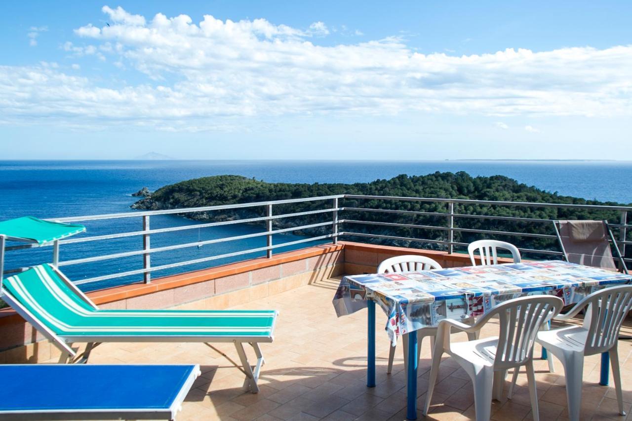 Villa La Terrazza Sul Mare - Goelba Fetovaia Exteriér fotografie